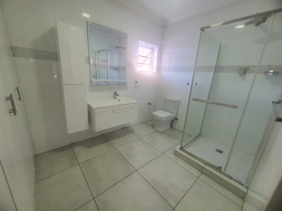 To Let 3 Bedroom Property for Rent in Beacon Bay Eastern Cape